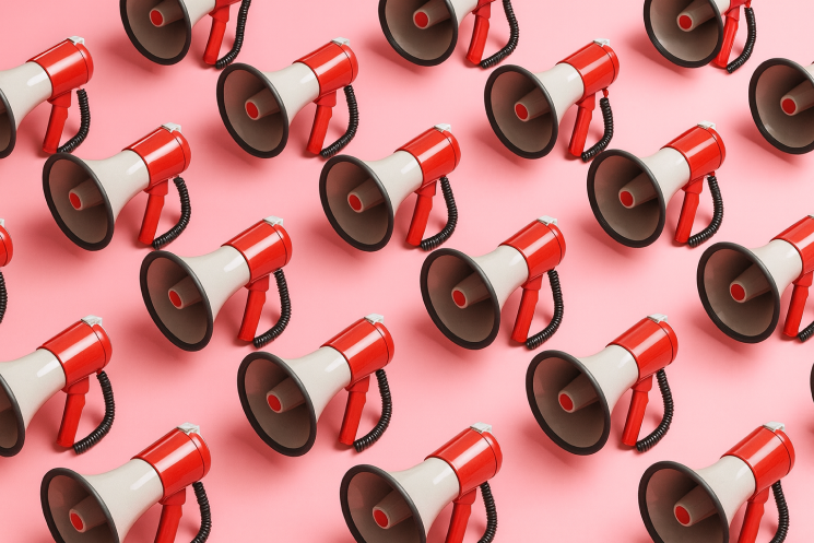 مراقبة الرأي العام بصورة لحظية